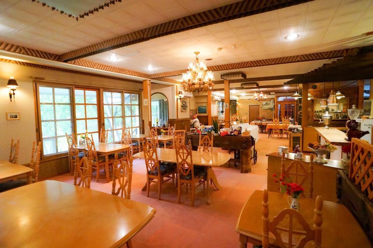 Hakuba Maerchen House Hotell Exteriör bild