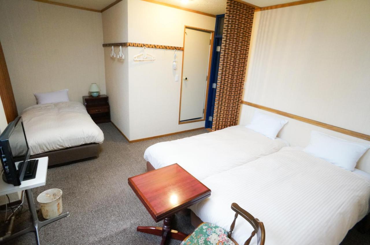 Hakuba Maerchen House Hotell Exteriör bild