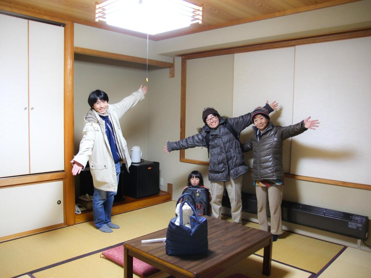 Hakuba Maerchen House Hotell Exteriör bild