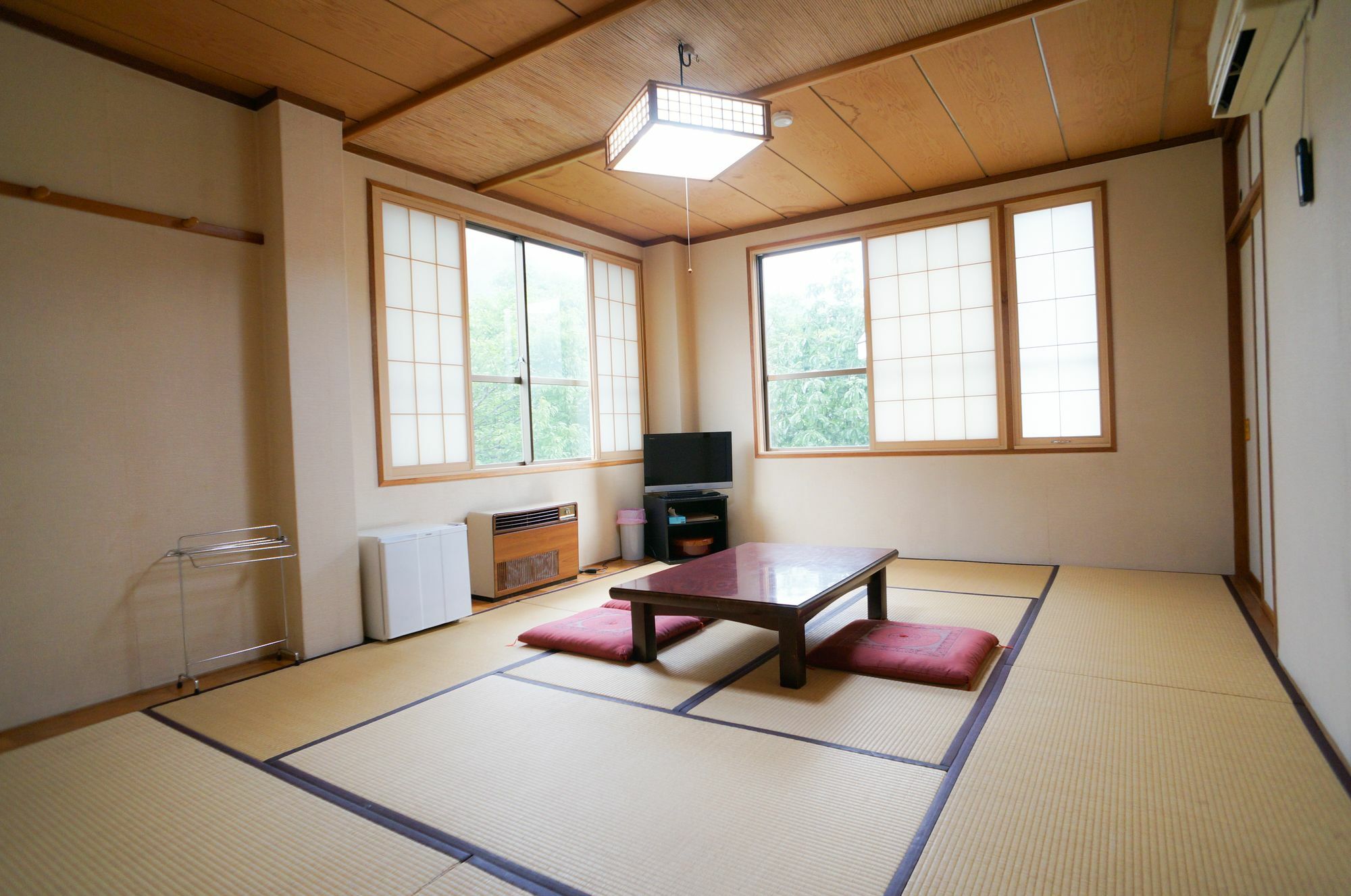 Hakuba Maerchen House Hotell Exteriör bild